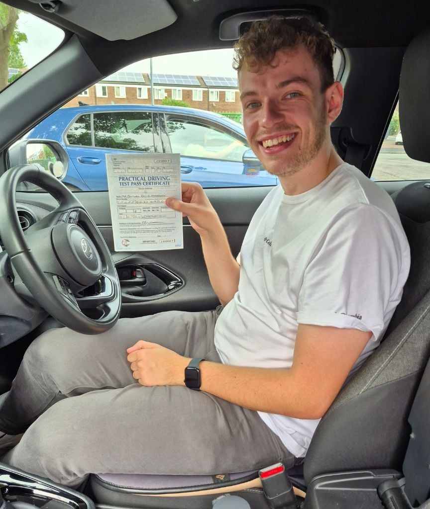 5Day Learner with Pass Certificate - Brunette Woman