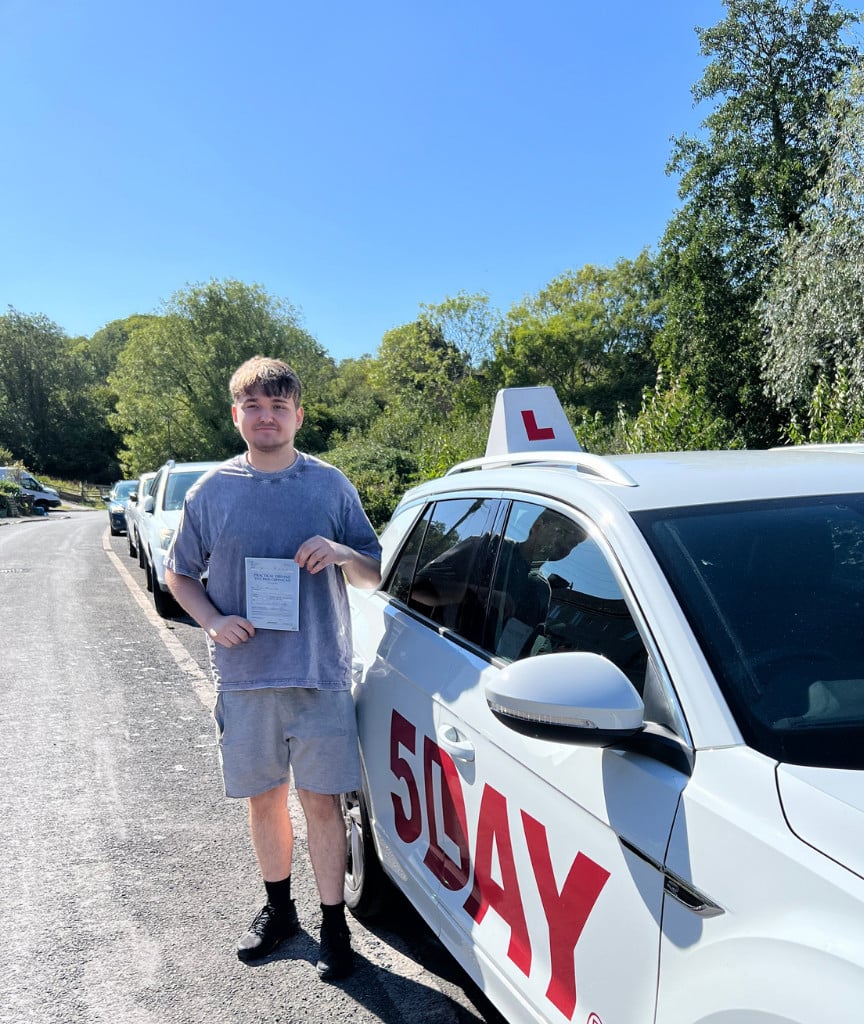 5Day Learner with 5Day Certificate - Man in Sunglasses