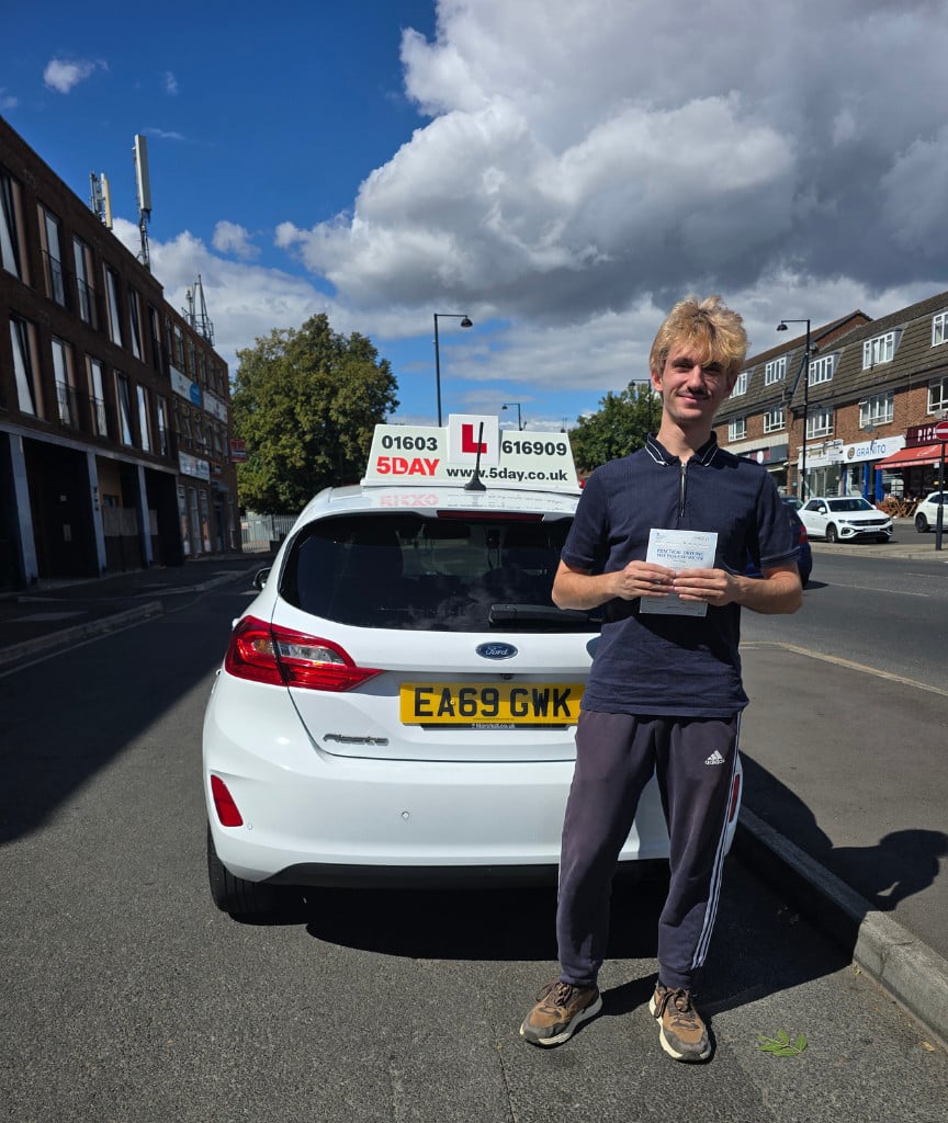 5Day Learner with 5Day Certificate - Yaris Car