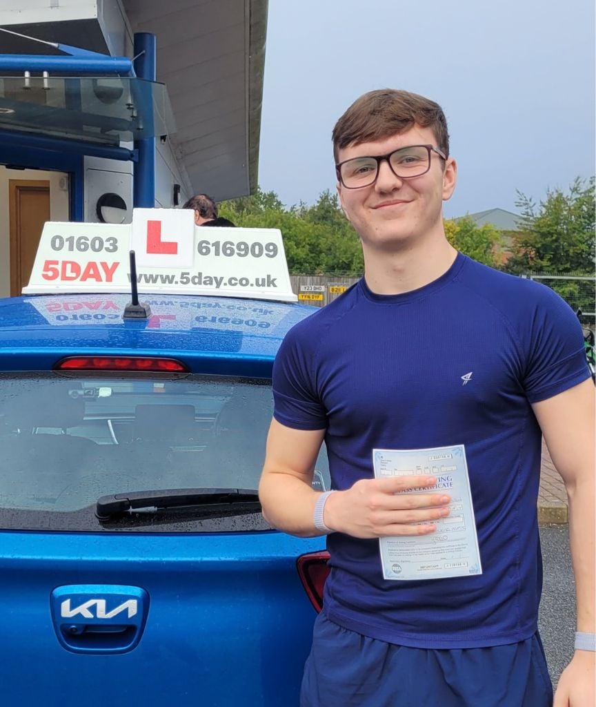 5Day Learner with Pass Certificate - Young Man Passed